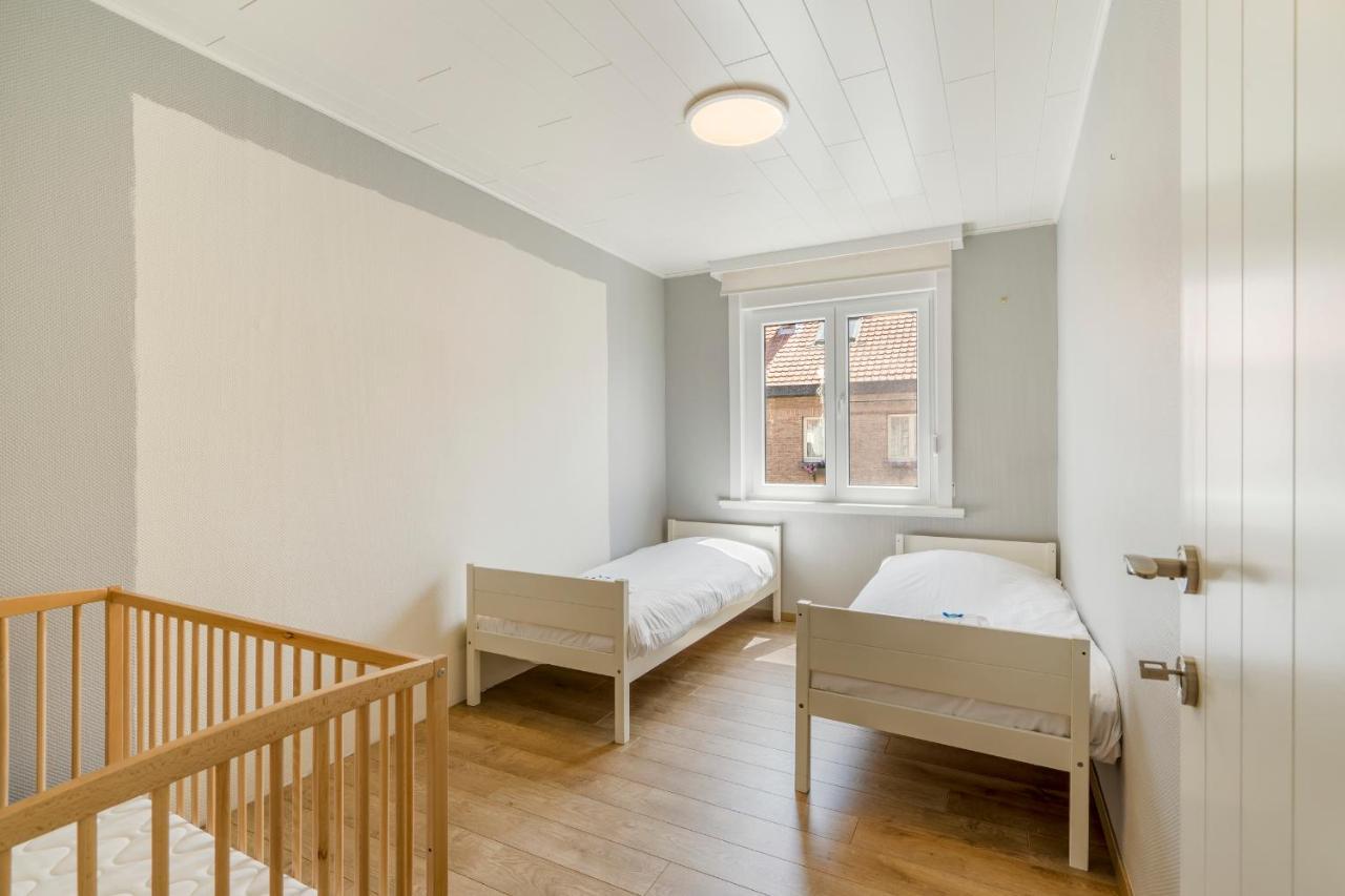 Lichtrijk, Charmant Rijtjeshuis Met 3 Slaapkamers Кнокке-Хейст Экстерьер фото